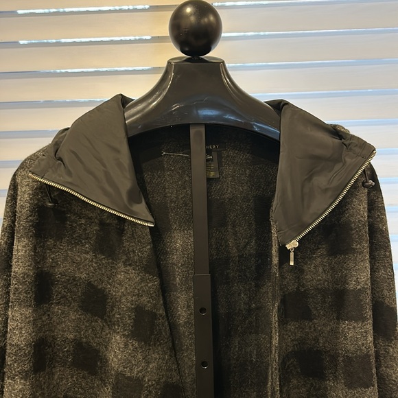 Black and grey check poncho with hood - Picture 5 of 8